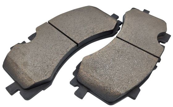 Break Pad 4M0698151BB D1952 Front Brake Pad Untuk Audi SQ7 SQ8 suku cadang